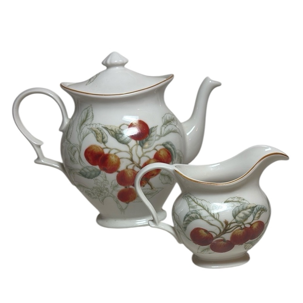 Charter Club Summer Grove Fruit Design Teapot and Creamer Set Vintage 1990’s